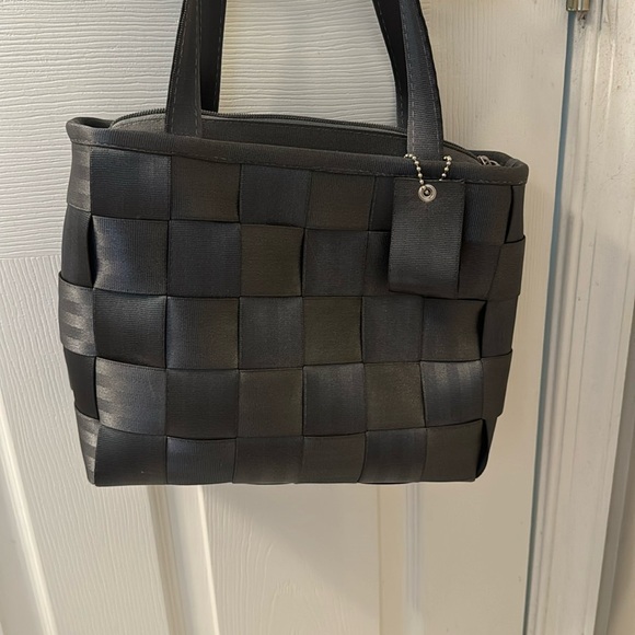 Harveys Seatbelt Bag (Price Negotiable) - Picture 1 of 6